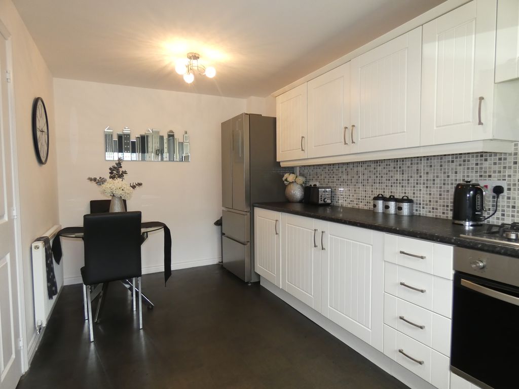Kitchen-Diner- click for photo gallery